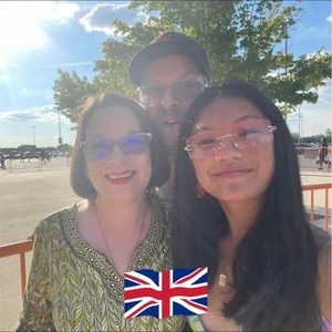 Meet your Posher, Denice